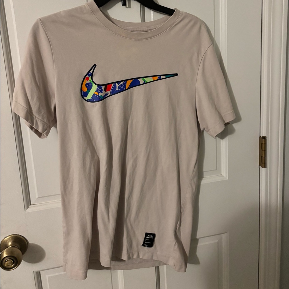 Nike Dri Fit Tee. Size S